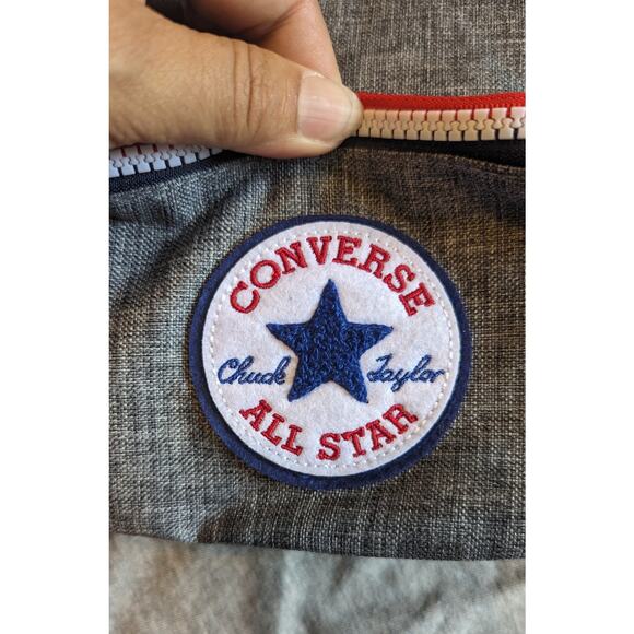 NWT Converse All Star Chuck Taylor Grey/ Multi Crossbody, Fanny Pack, Waist Bag - Picture 3 of 13